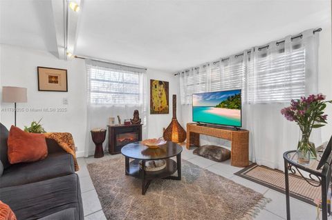 4240 SW 112th Ave Miami FL 33165