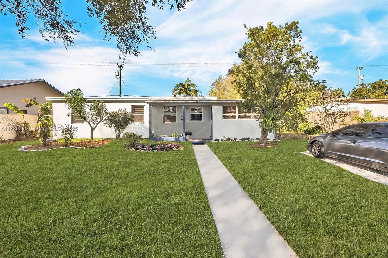 4240 SW 112th Ave