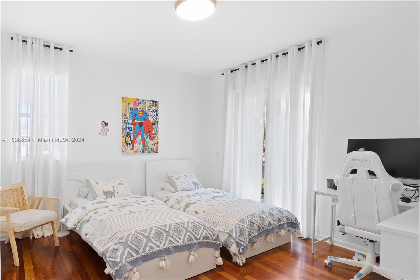 GOLDEN GATE ESTATES & MAR - Residential