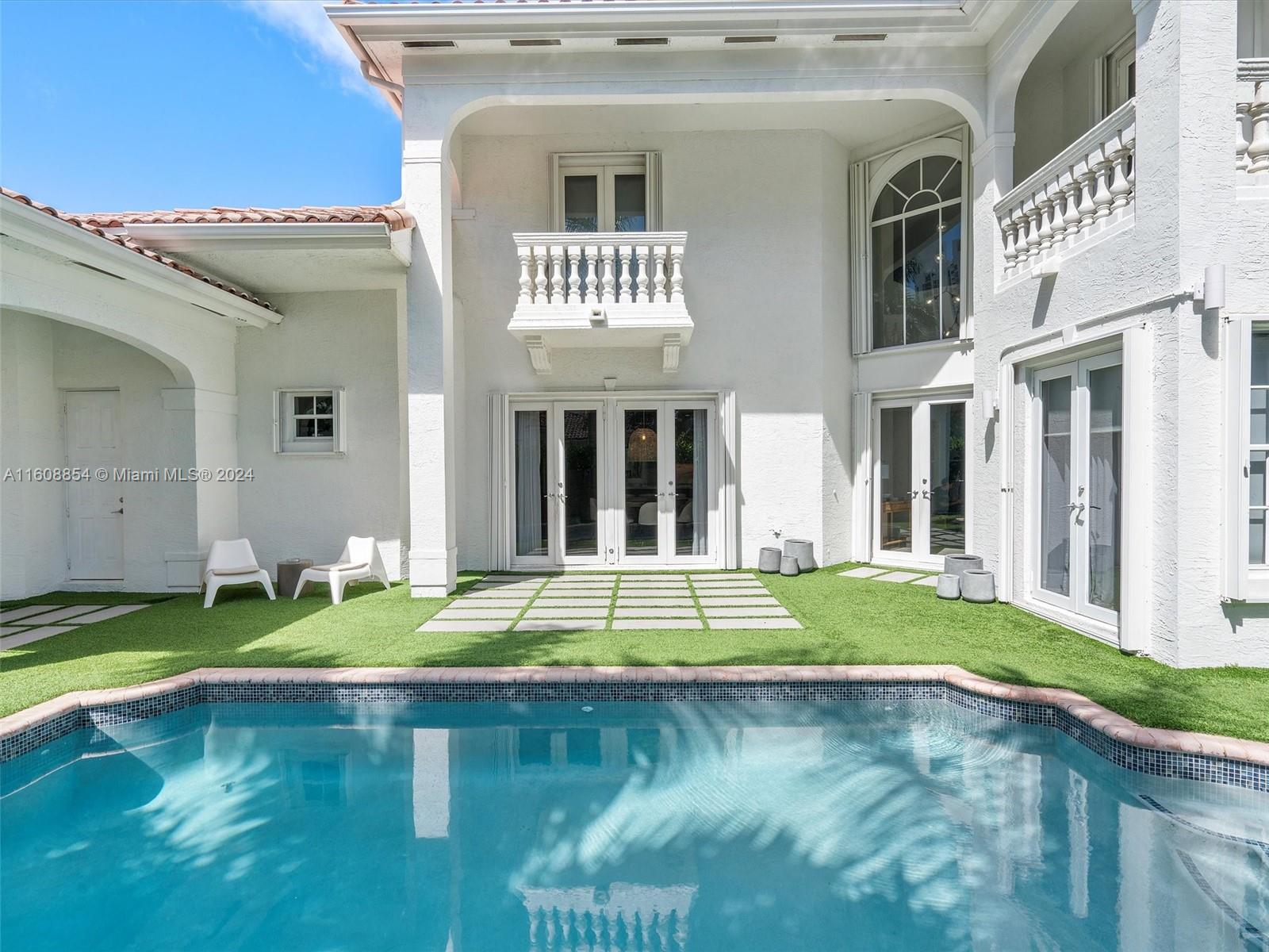 GOLDEN GATE ESTATES & MAR - Residential