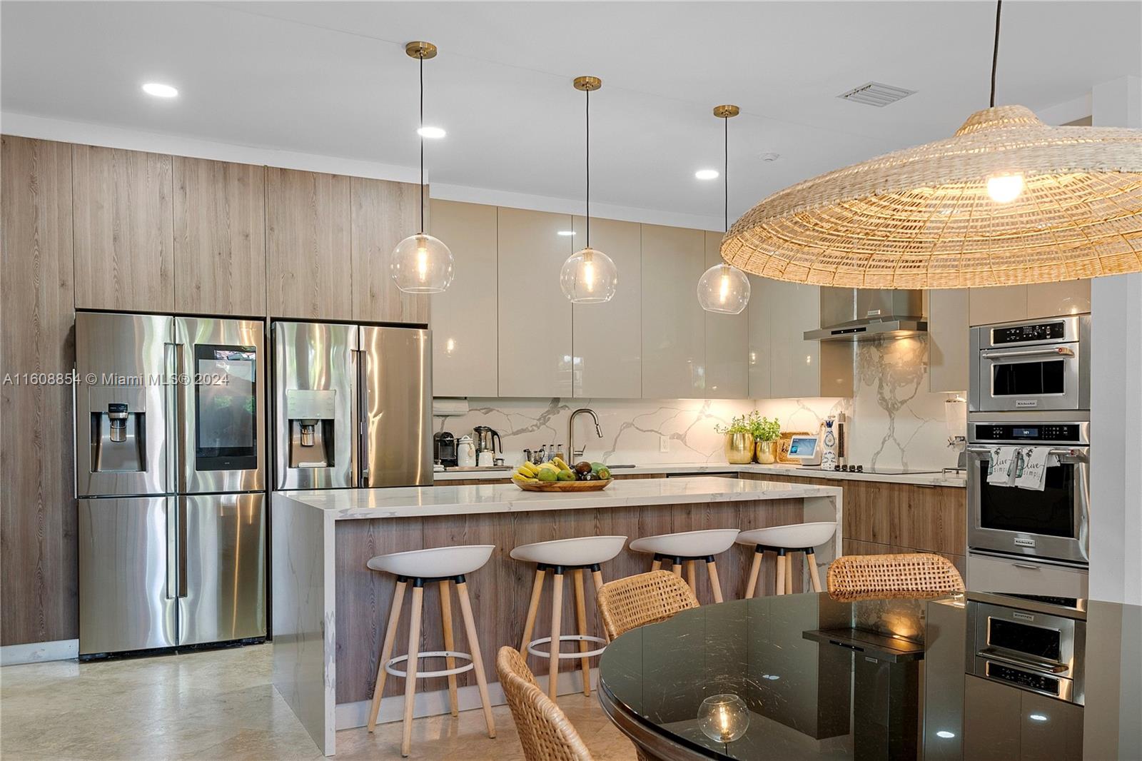 GOLDEN GATE ESTATES & MAR - Residential