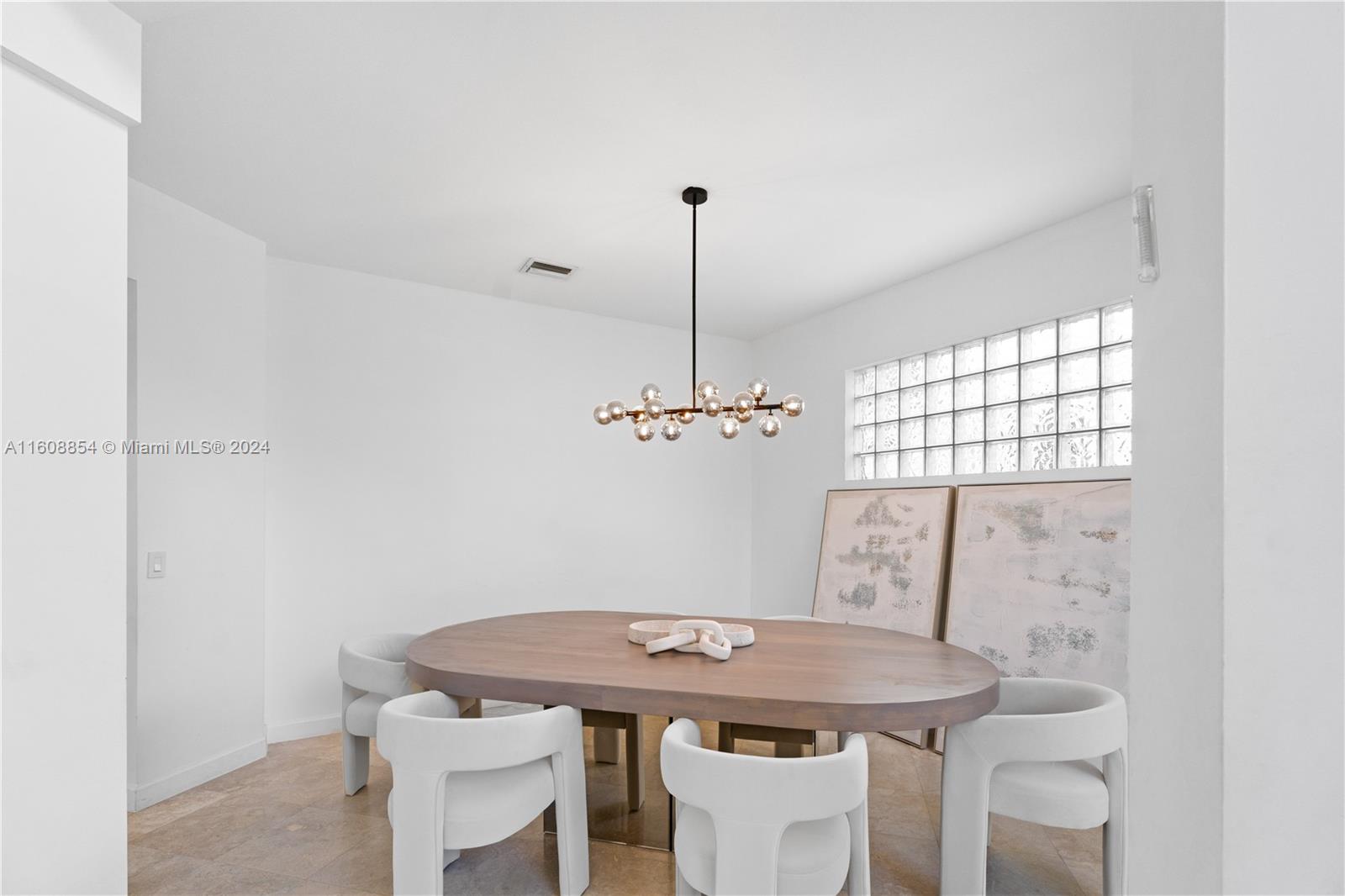 GOLDEN GATE ESTATES & MAR - Residential