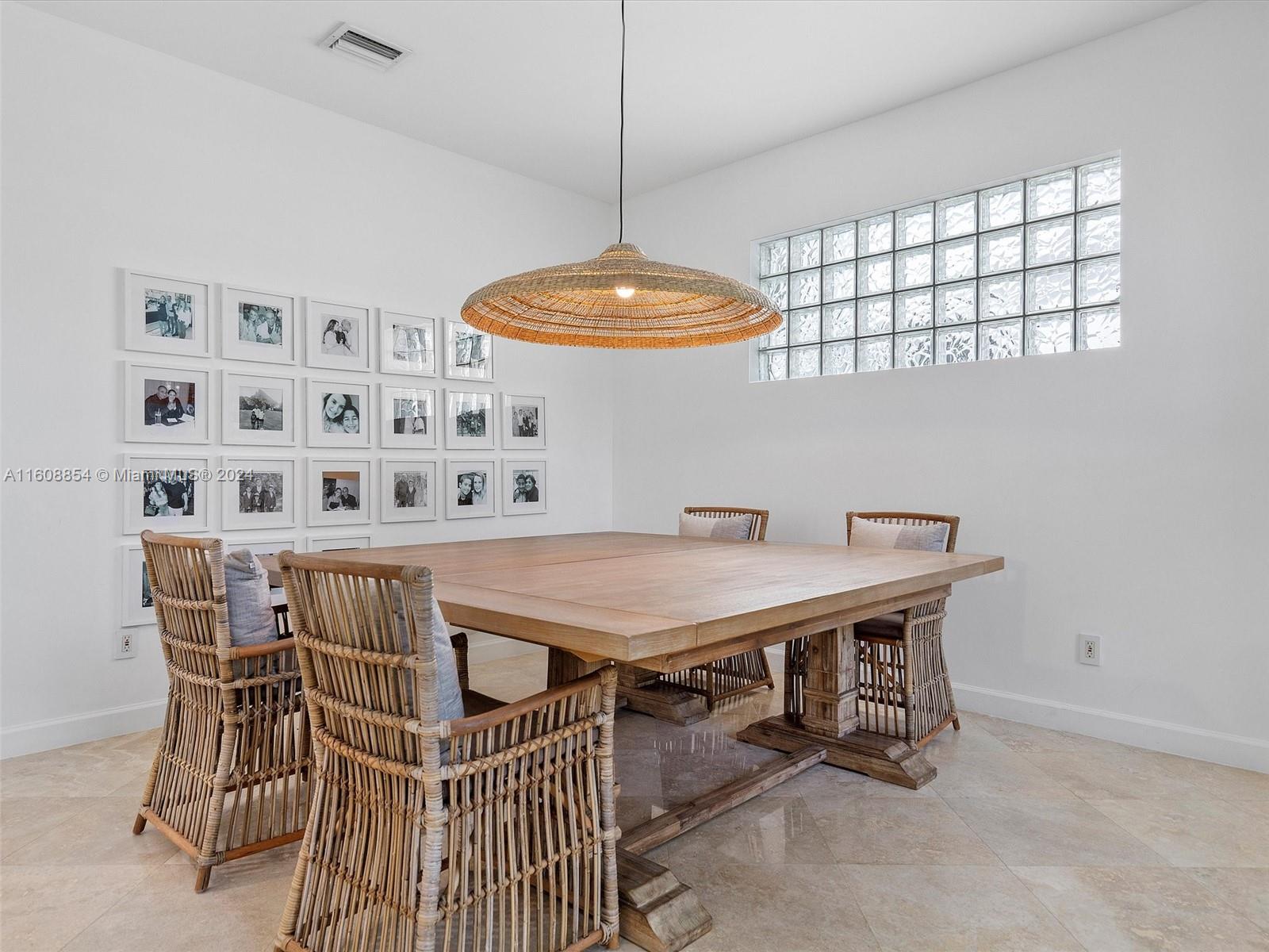 GOLDEN GATE ESTATES & MAR - Residential