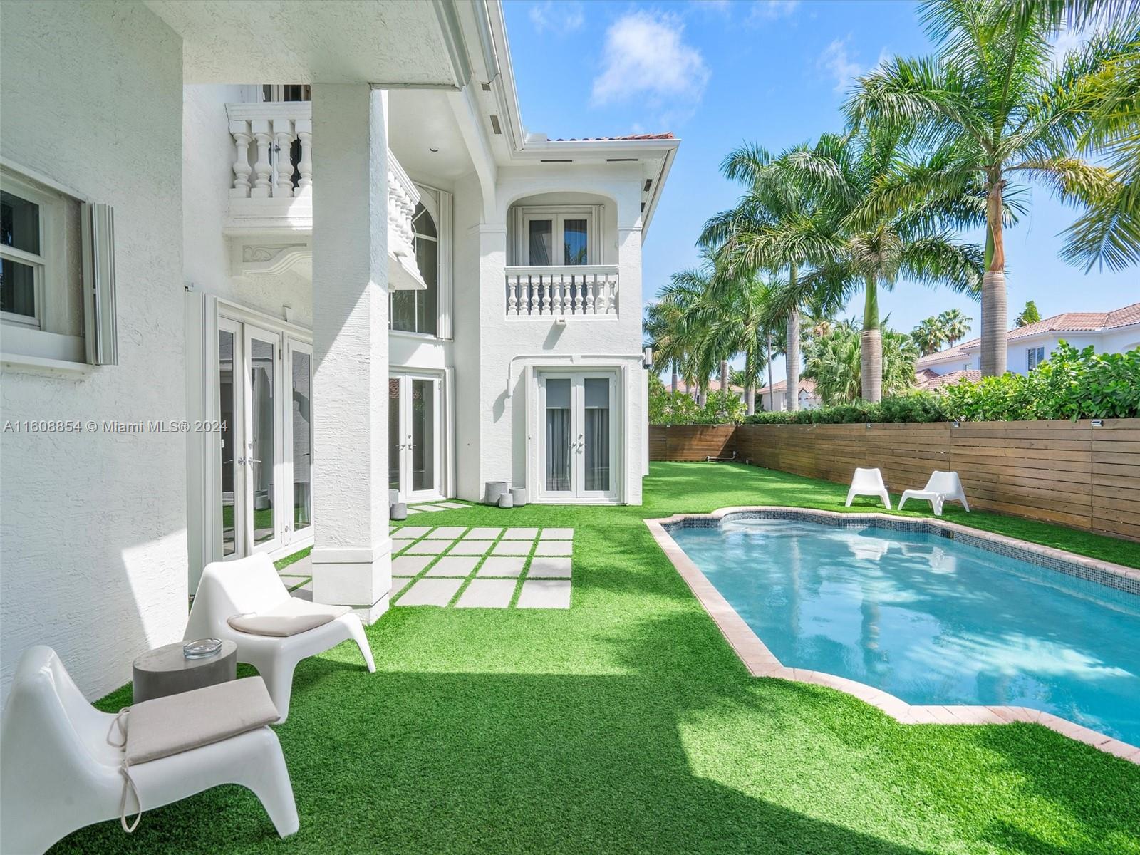 GOLDEN GATE ESTATES & MAR - Residential