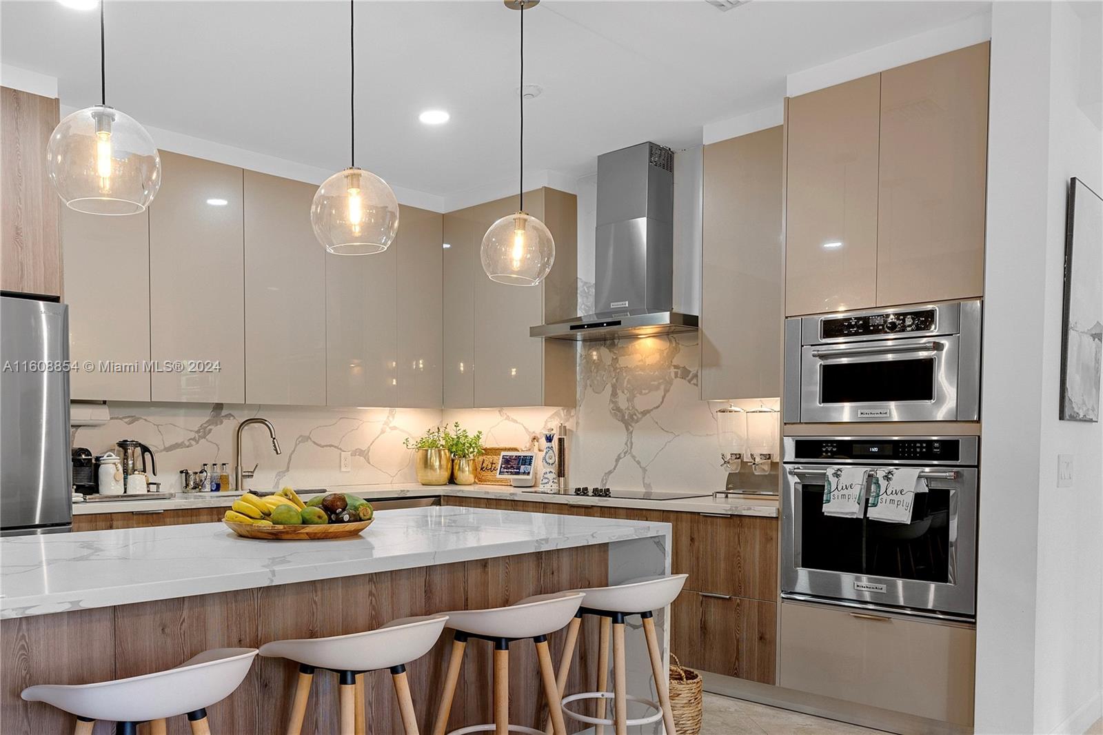 GOLDEN GATE ESTATES & MAR - Residential