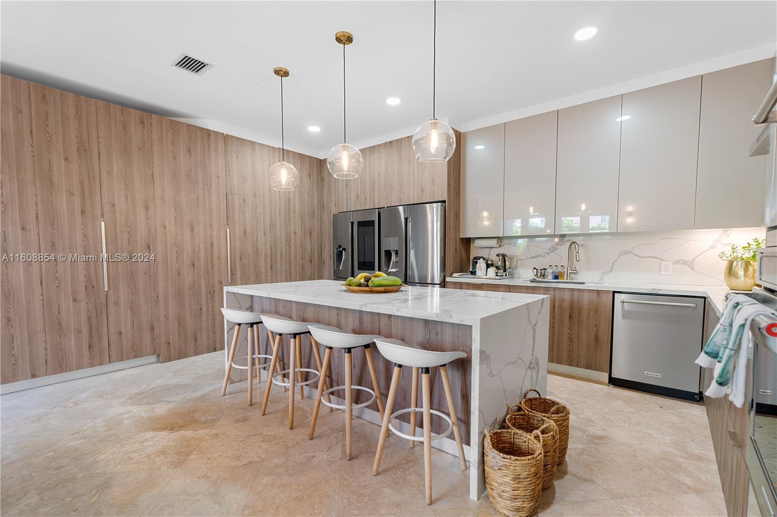 GOLDEN GATE ESTATES & MAR - Residential