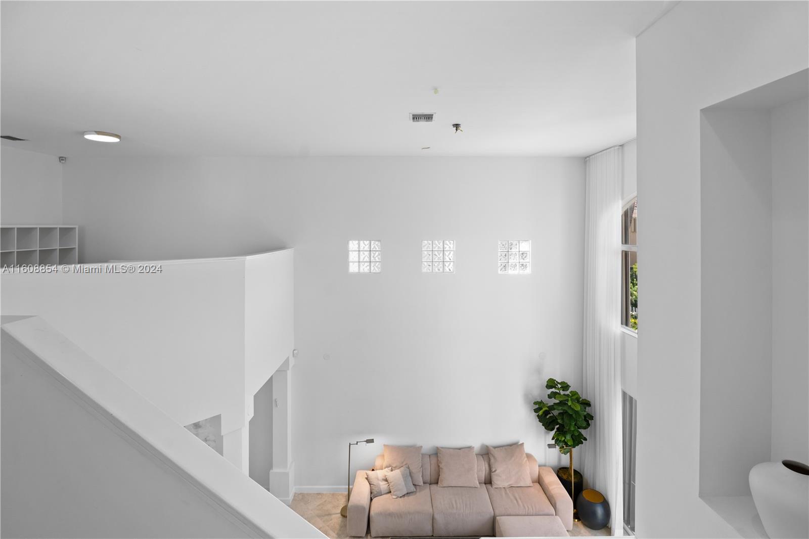 GOLDEN GATE ESTATES & MAR - Residential