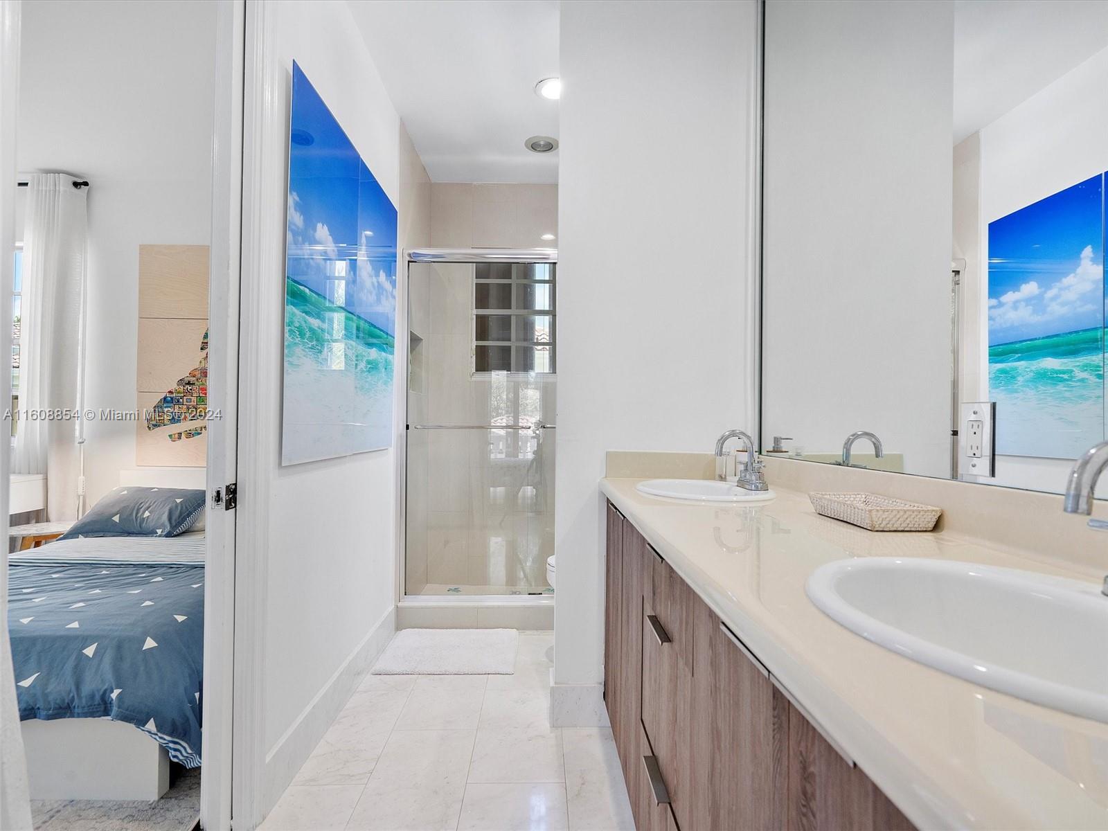 GOLDEN GATE ESTATES & MAR - Residential