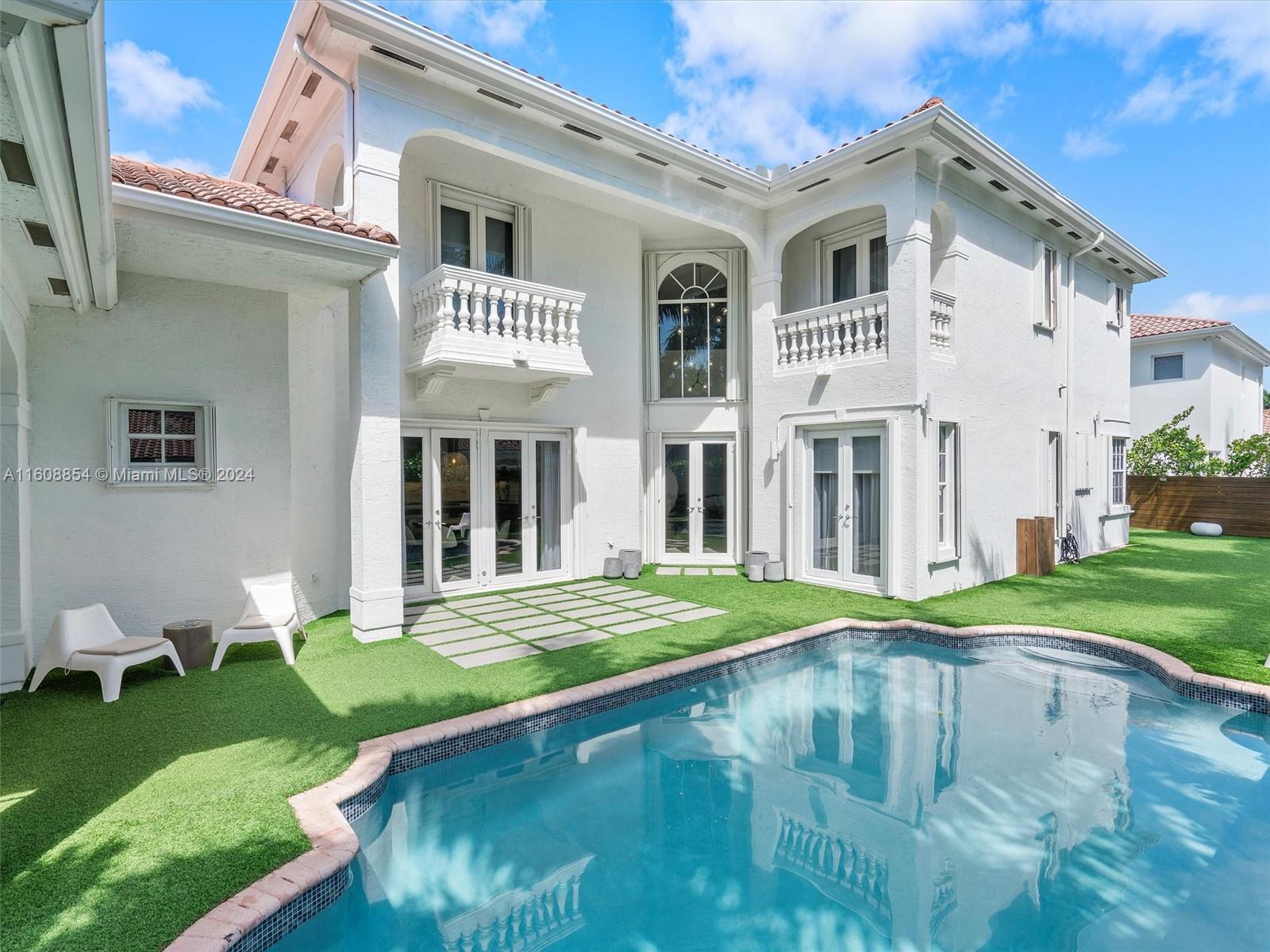 GOLDEN GATE ESTATES & MAR - Residential