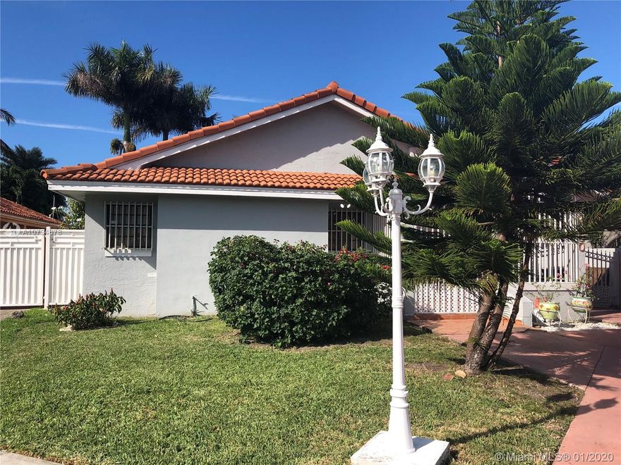 Beautiful one story home in one of the most desirable area of West Kendall. Located in a Cul-de-sac street , near  schools, shopping centers and restaurants with a spacious master bedroom , walk in closets and two more bedrooms. New ceramic floor, lovely kitchen and a warm living and Family room. NO HOA and lots of space for parking. Owner very motivated.