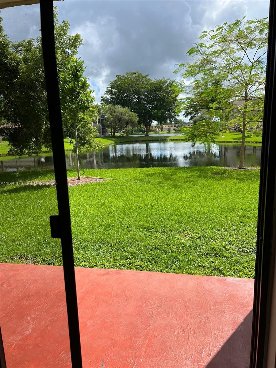 VILLAS DE VENEZIA CONDO - Residential Lease