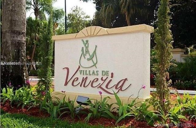 VILLAS DE VENEZIA CONDO - Residential Lease