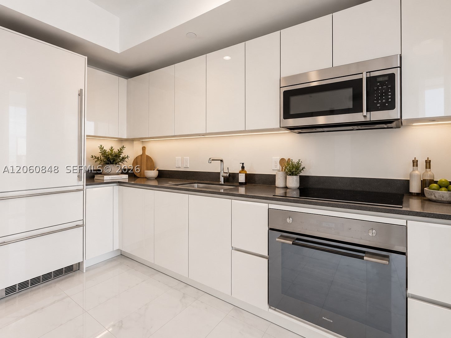 1010 Brickell Ave 2708