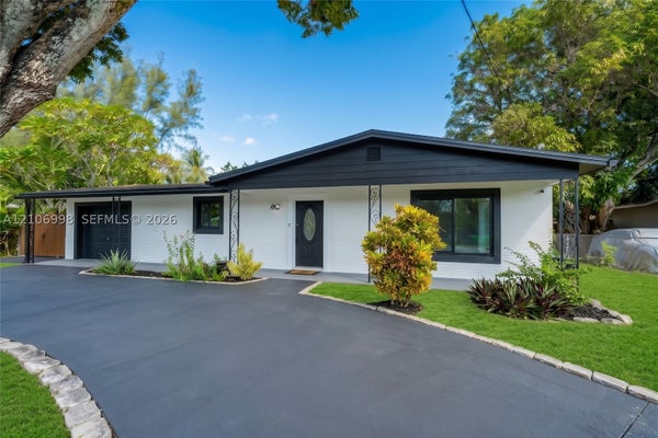 6501 NW 20TH CT, SUNRISE, FL 33313 - Image c08ee27642b9f1eee33b20117fb5ee19/1934492011