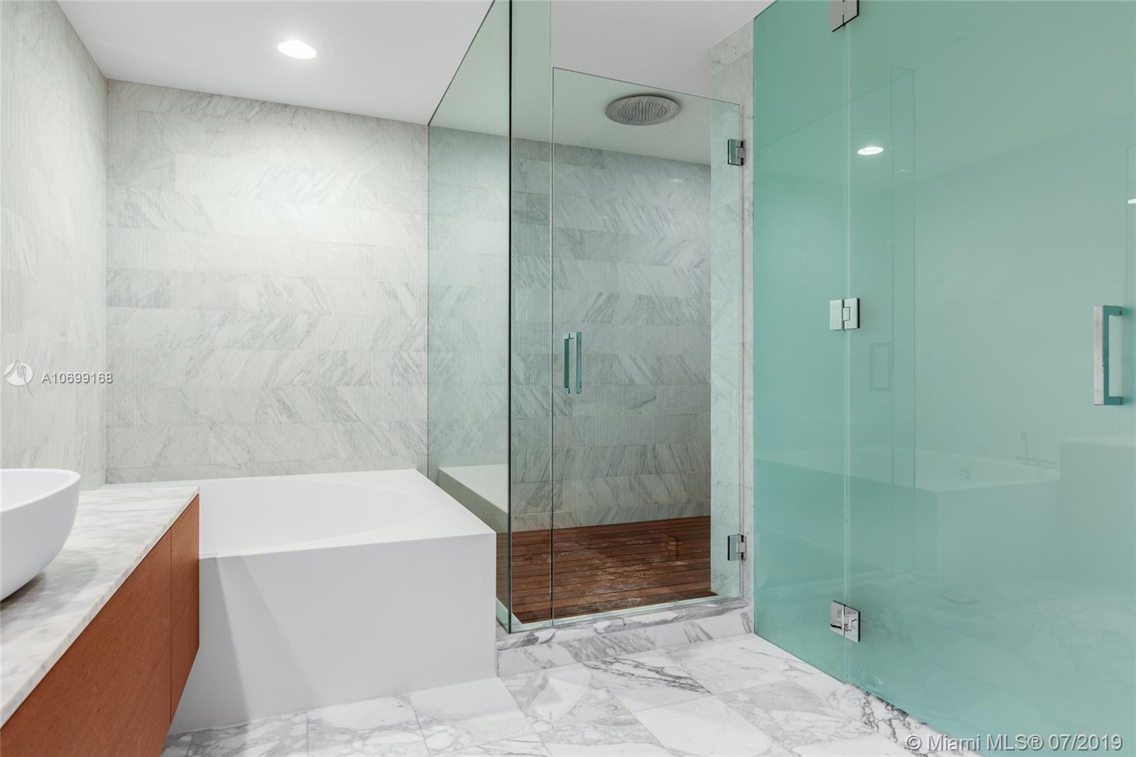 OCEANA BAL HARBOUR CONDO - Residential