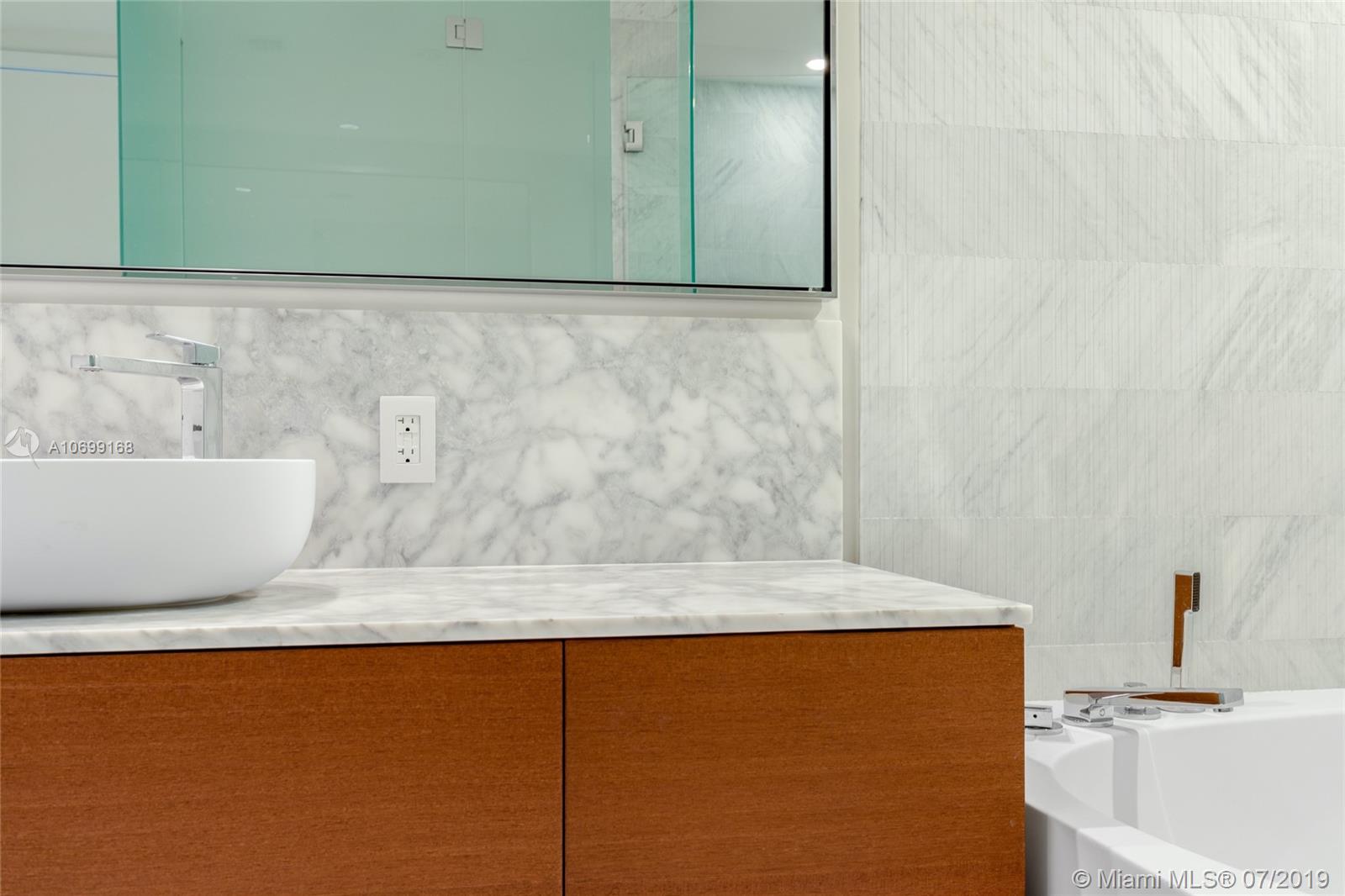 OCEANA BAL HARBOUR CONDO - Residential