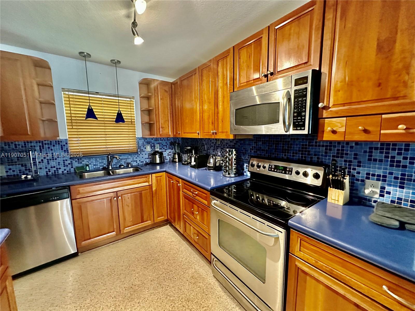 JENADA VILLAS 1 ADD - Residential Lease