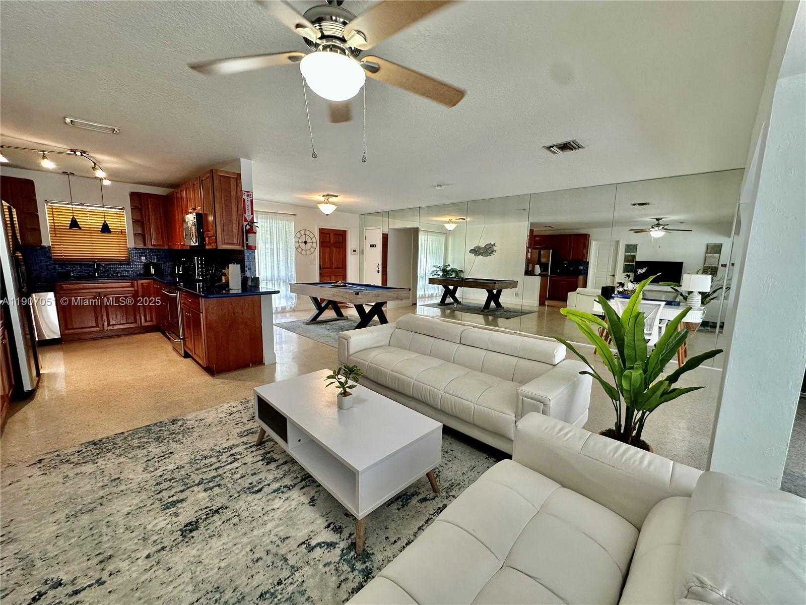 JENADA VILLAS 1 ADD - Residential Lease