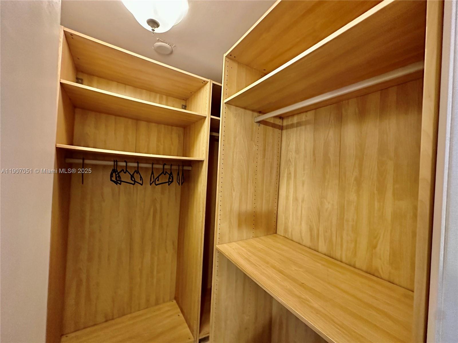 JENADA VILLAS 1 ADD - Residential Lease