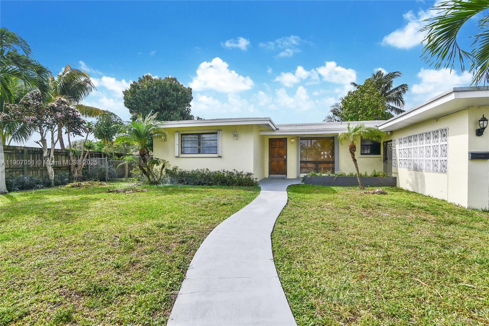 JENADA VILLAS 1 ADD - Residential Lease