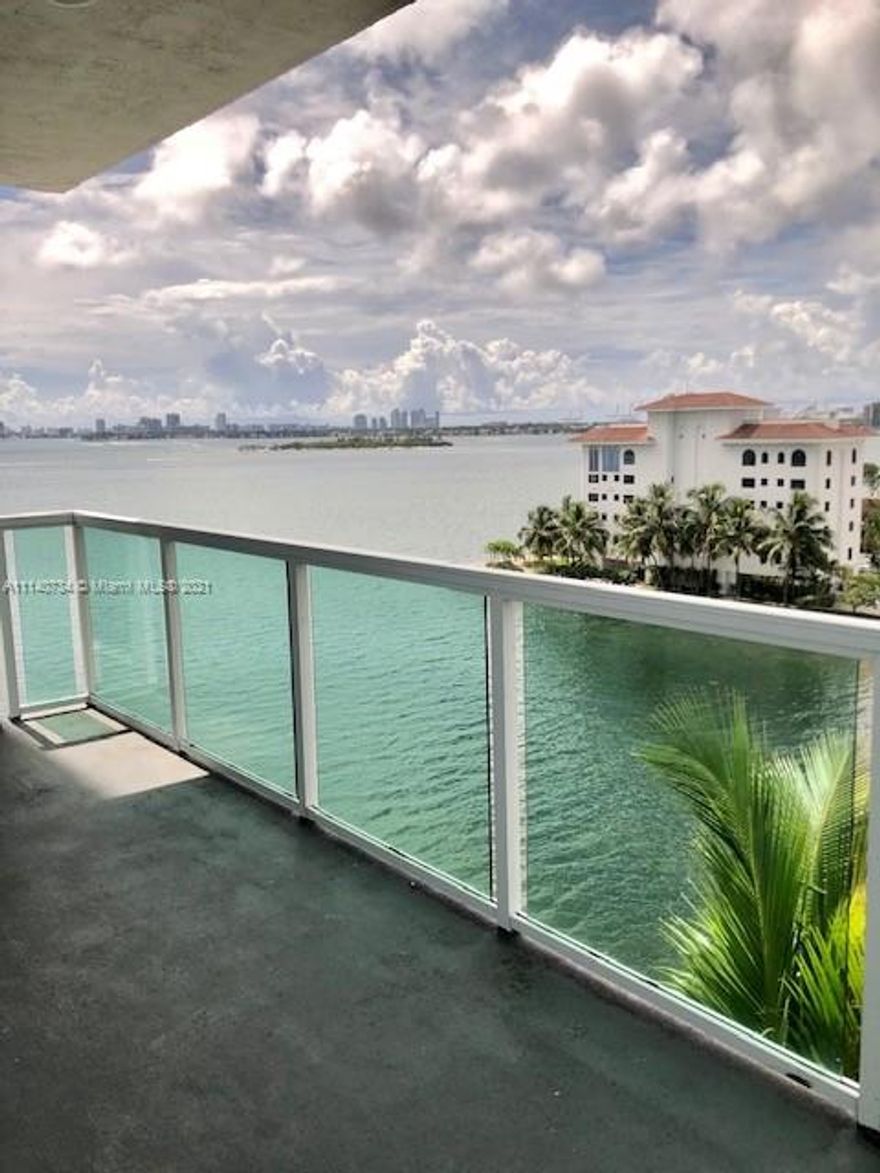 Welcome to Moon Bay Water Front Boutique Condominium, a 61 unit private luxury Condo located in the trendy Edgewater area, enjoy quiet urban living within walking distance of Wynwood's art and restaurant scene, Design District, and Midtown. Only a 5-minute drive to Brickell's hustle and bustle, Brickell City Center Shopping, and entertainment galore. This particular corner unit offers stunning water views of Biscayne Bay, Ocean, and City Skyline that can be enjoyed from your 187 sqft expansive wrap-around corner balcony. Other features include 744 sqft of living area, panoramic windows, tile flooring all throughout, high ceilings, modern kitchen Cabinetry, SS Appliances, and a walk-in closet. Moon Bay Condo Amenities include Party/Club Room, Bayfront Pool, and a Fitness Center.