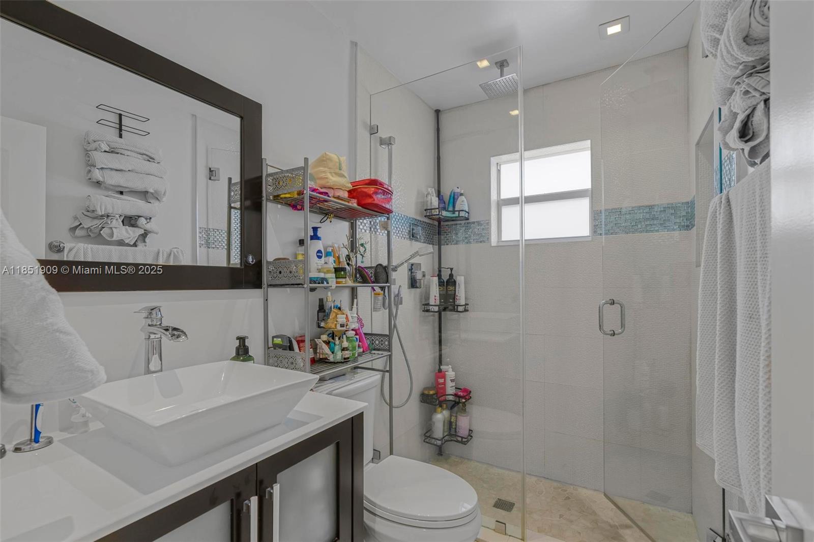 SAGA BAY SEC 1 - Residential