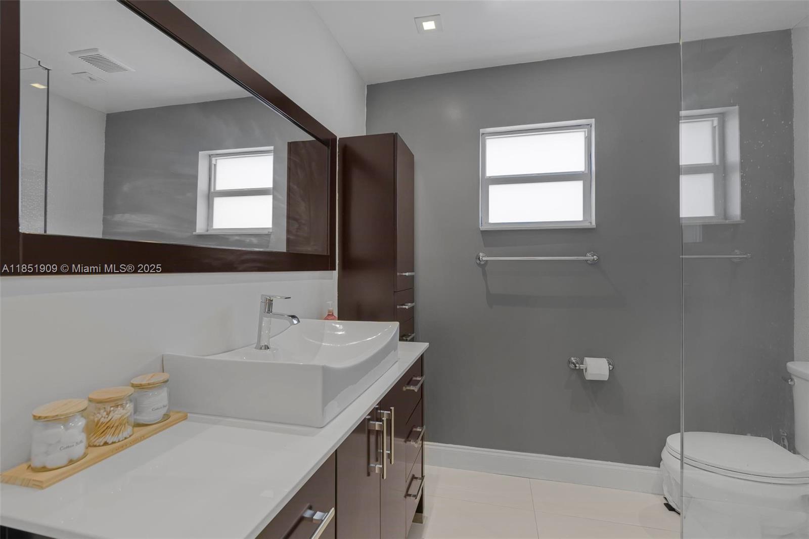 SAGA BAY SEC 1 - Residential