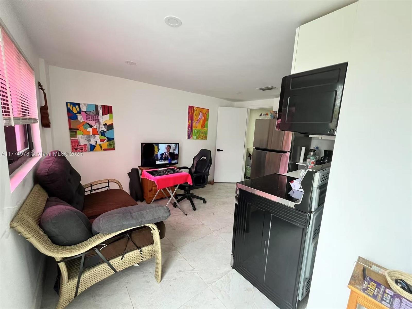 1102 NW 103rd St 3