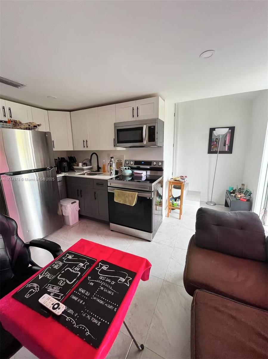 1102 NW 103rd St 3