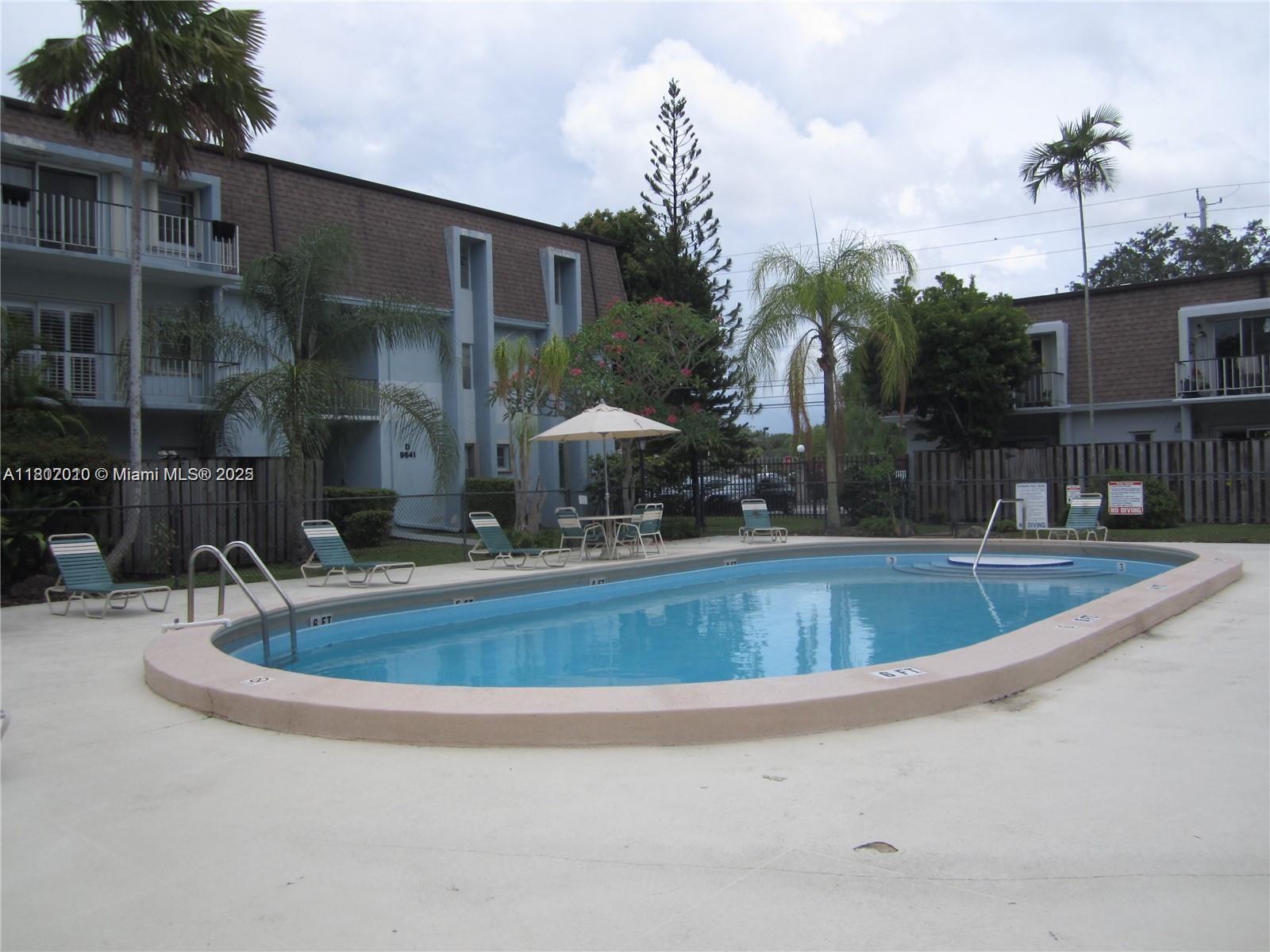 9631 Sw 77th Ave 303C, Miami, Broward County, Florida - 1 Bedrooms  
1 Bathrooms - 