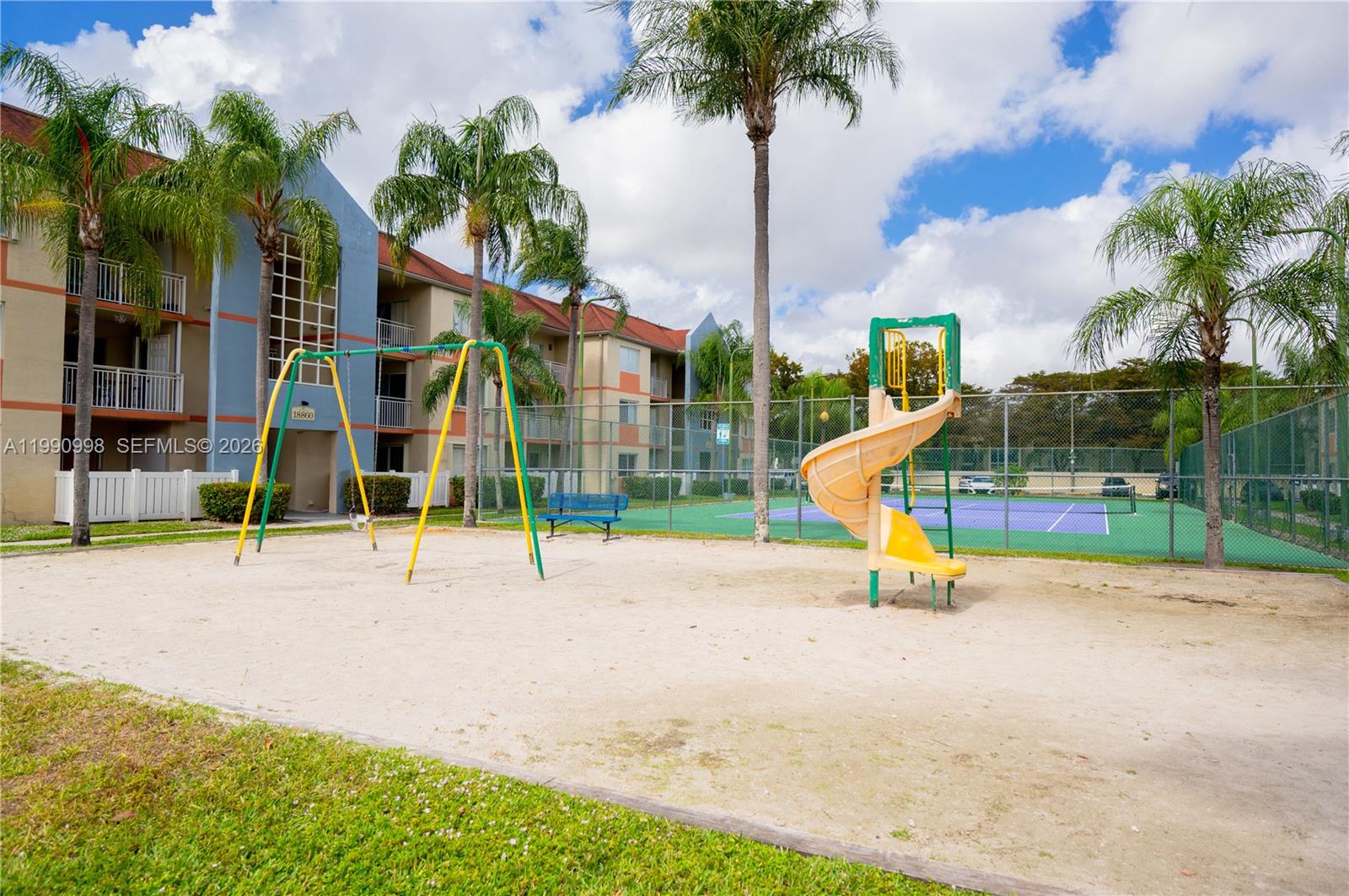 VILLA RUSTICA I CONDO - Residential