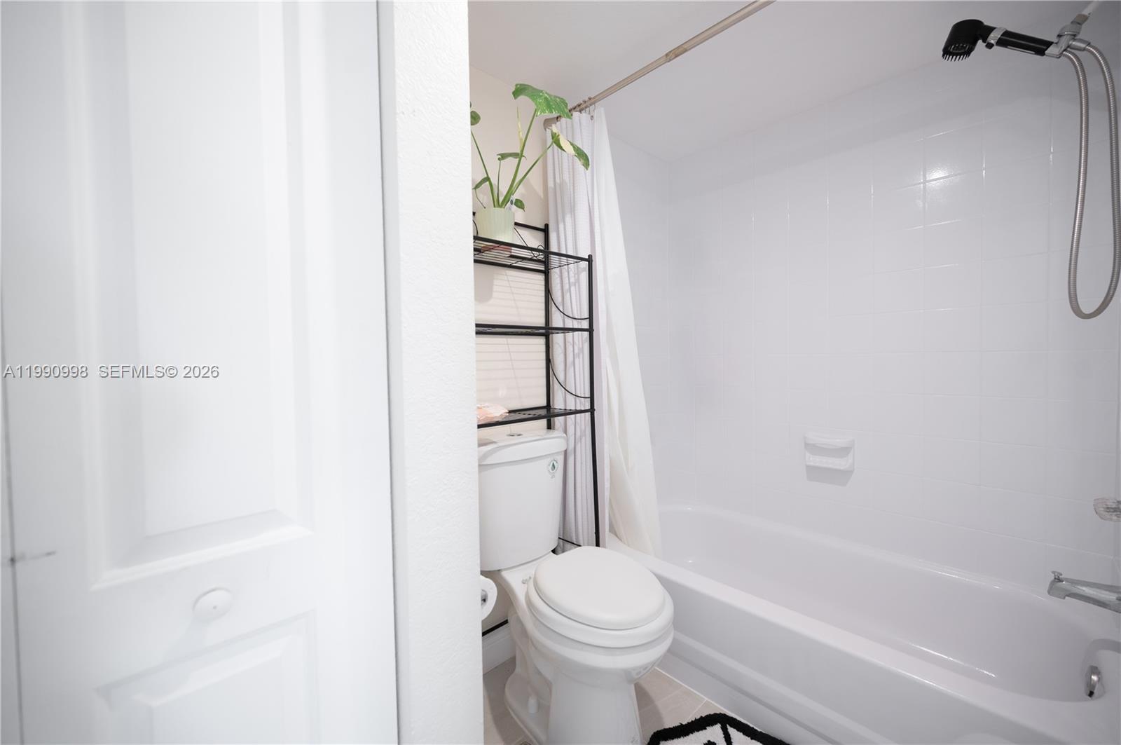 VILLA RUSTICA I CONDO - Residential