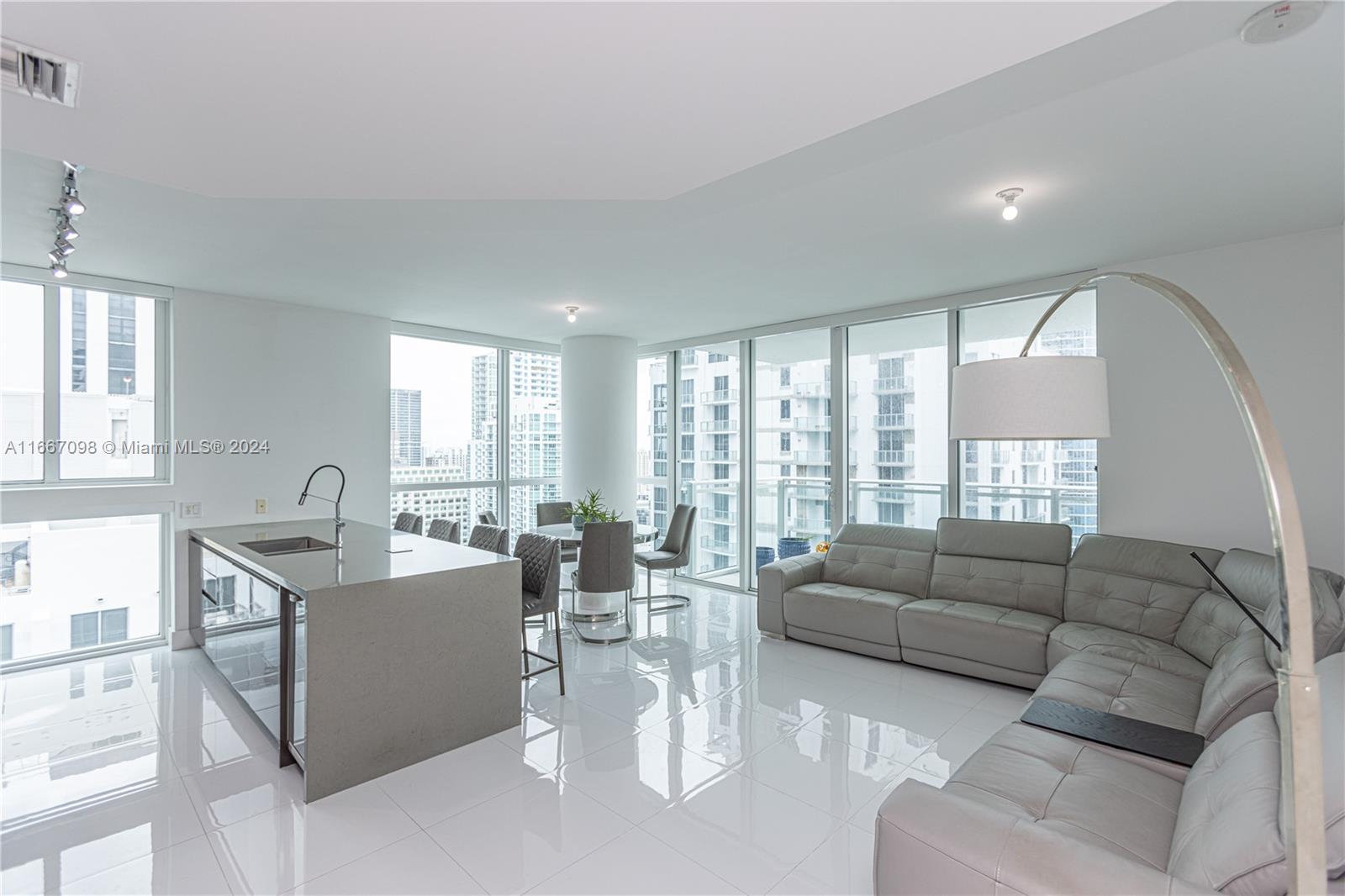 1080 Brickell Ave 3906, Miami, Broward County, Florida - 3 Bedrooms  
3 Bathrooms - 