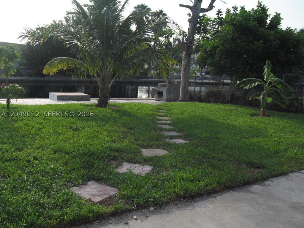 Photo of 136 NW 14th Way #., Dania Beach, FL 33004 (MLS # A12049012)
