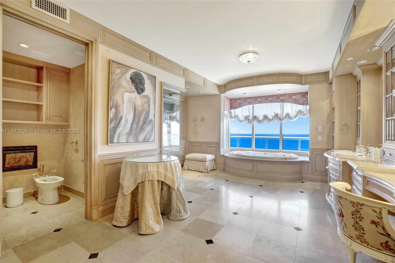 RENAISSANCE ON THE OCEAN - Residential Lease