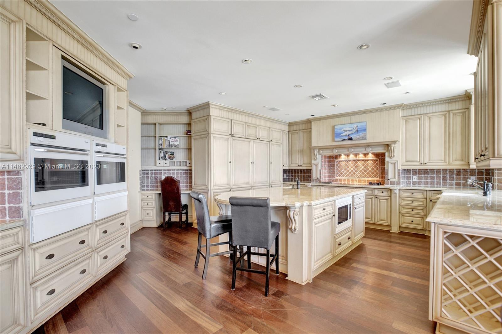 RENAISSANCE ON THE OCEAN - Residential Lease
