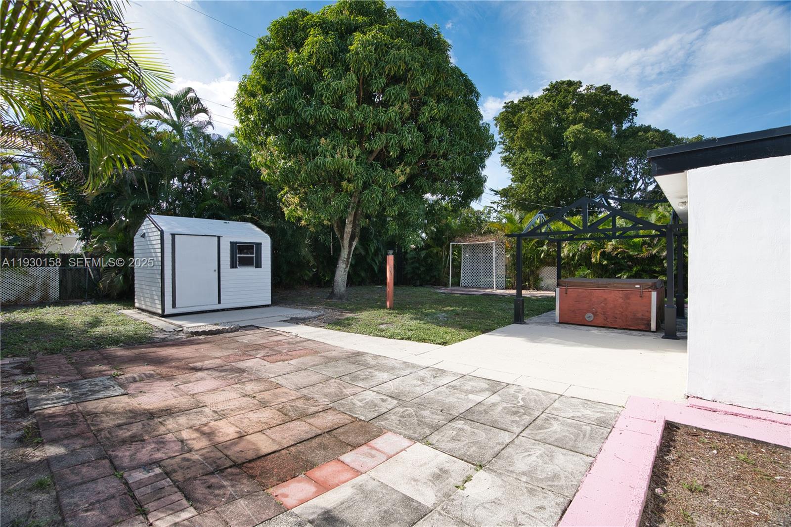 View photos, virtual tours, details... 6424 SW 20th St