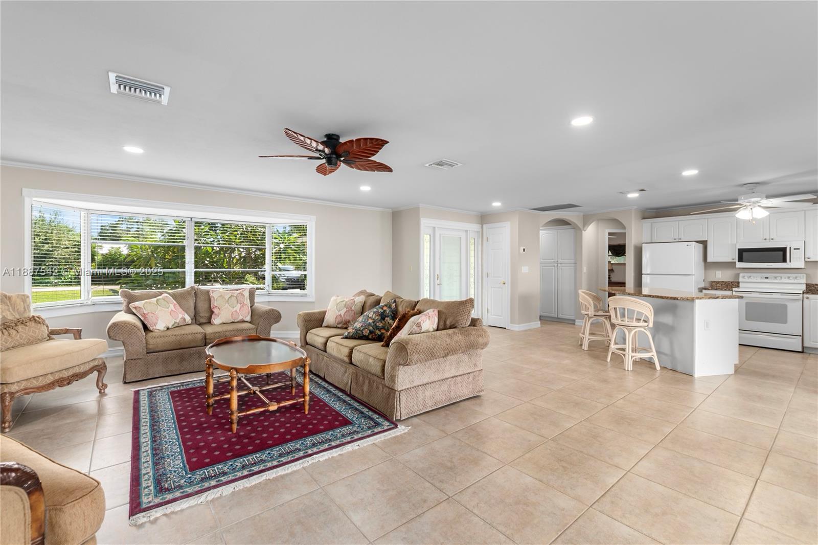 FORT MYERS SHORES - Residential