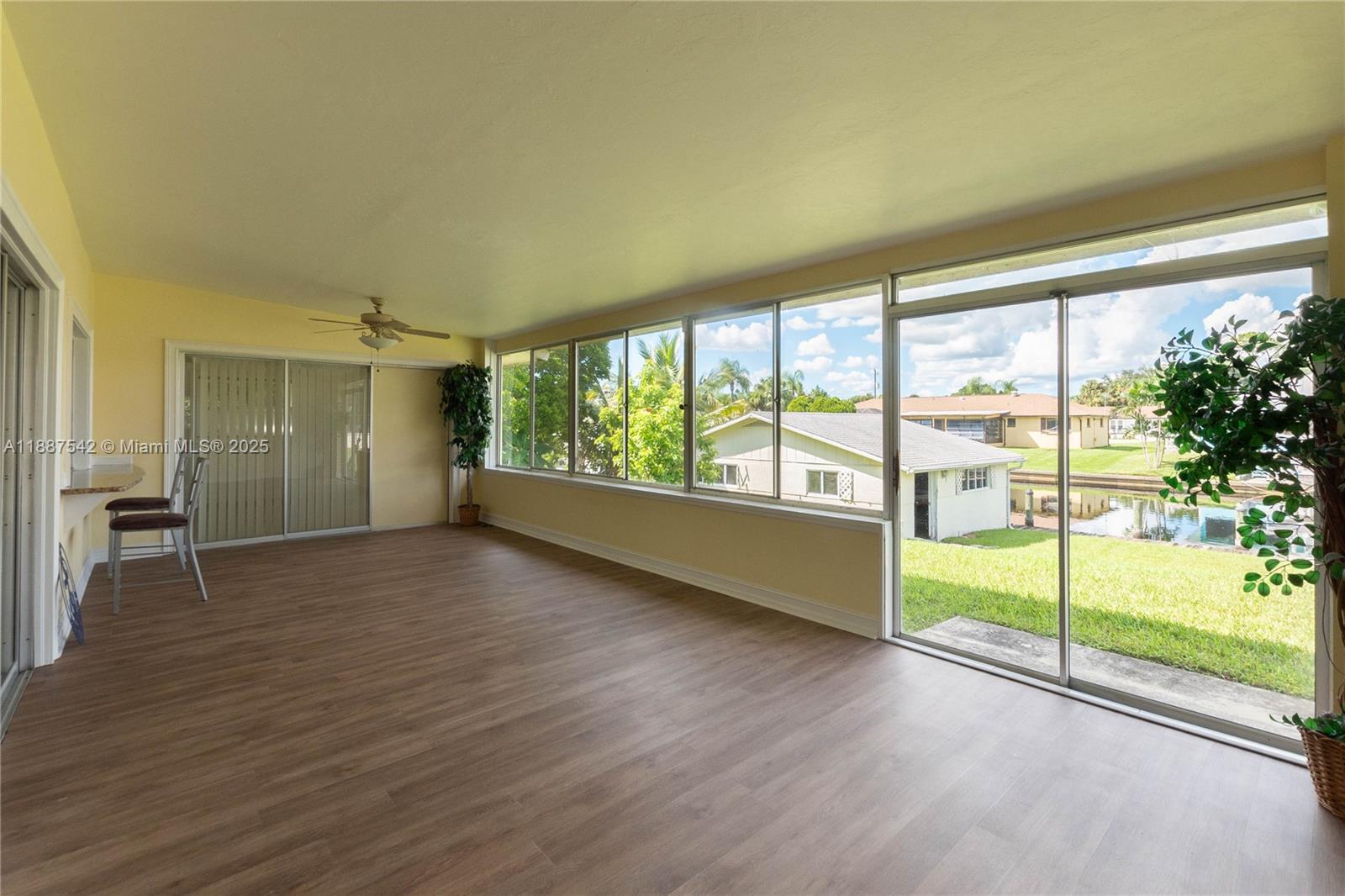 FORT MYERS SHORES - Residential