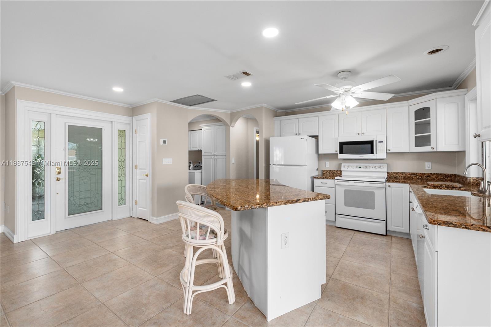 FORT MYERS SHORES - Residential
