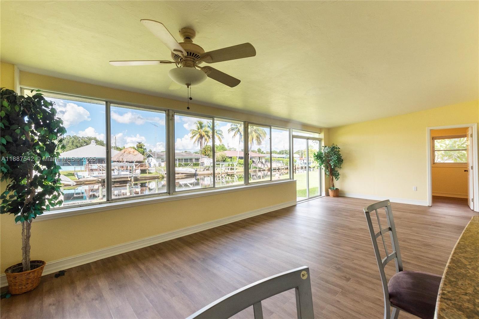 FORT MYERS SHORES - Residential