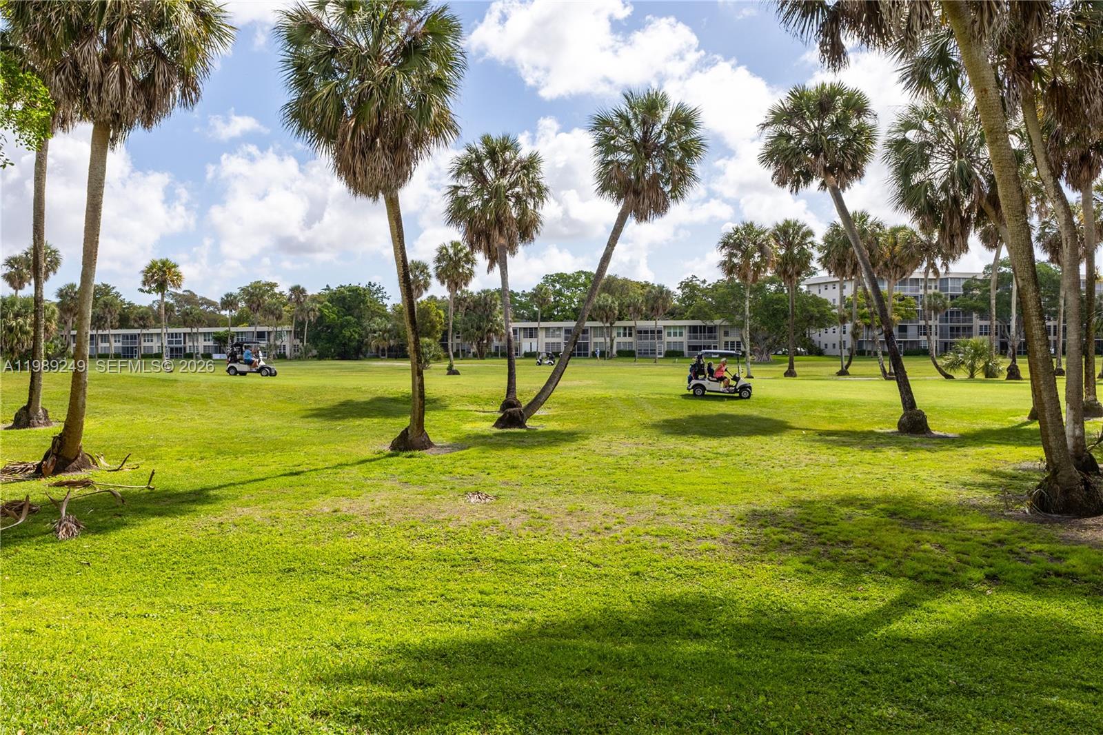 NO 124 PALM-AIRE COUNTRY - Residential