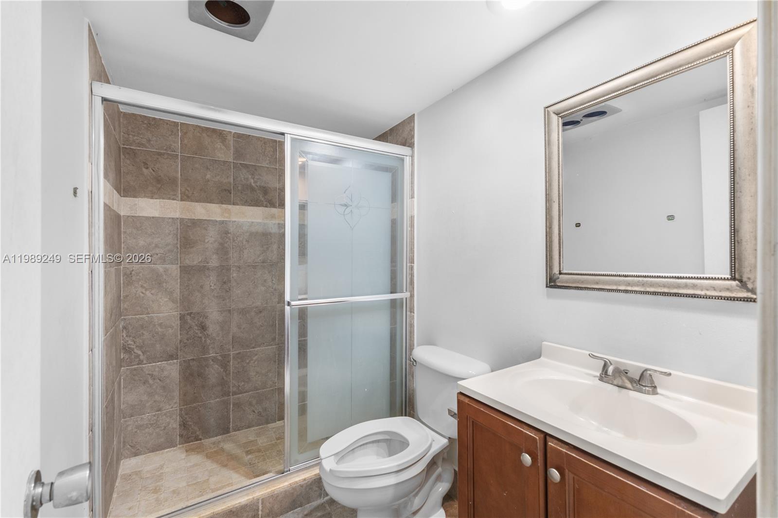 NO 124 PALM-AIRE COUNTRY - Residential