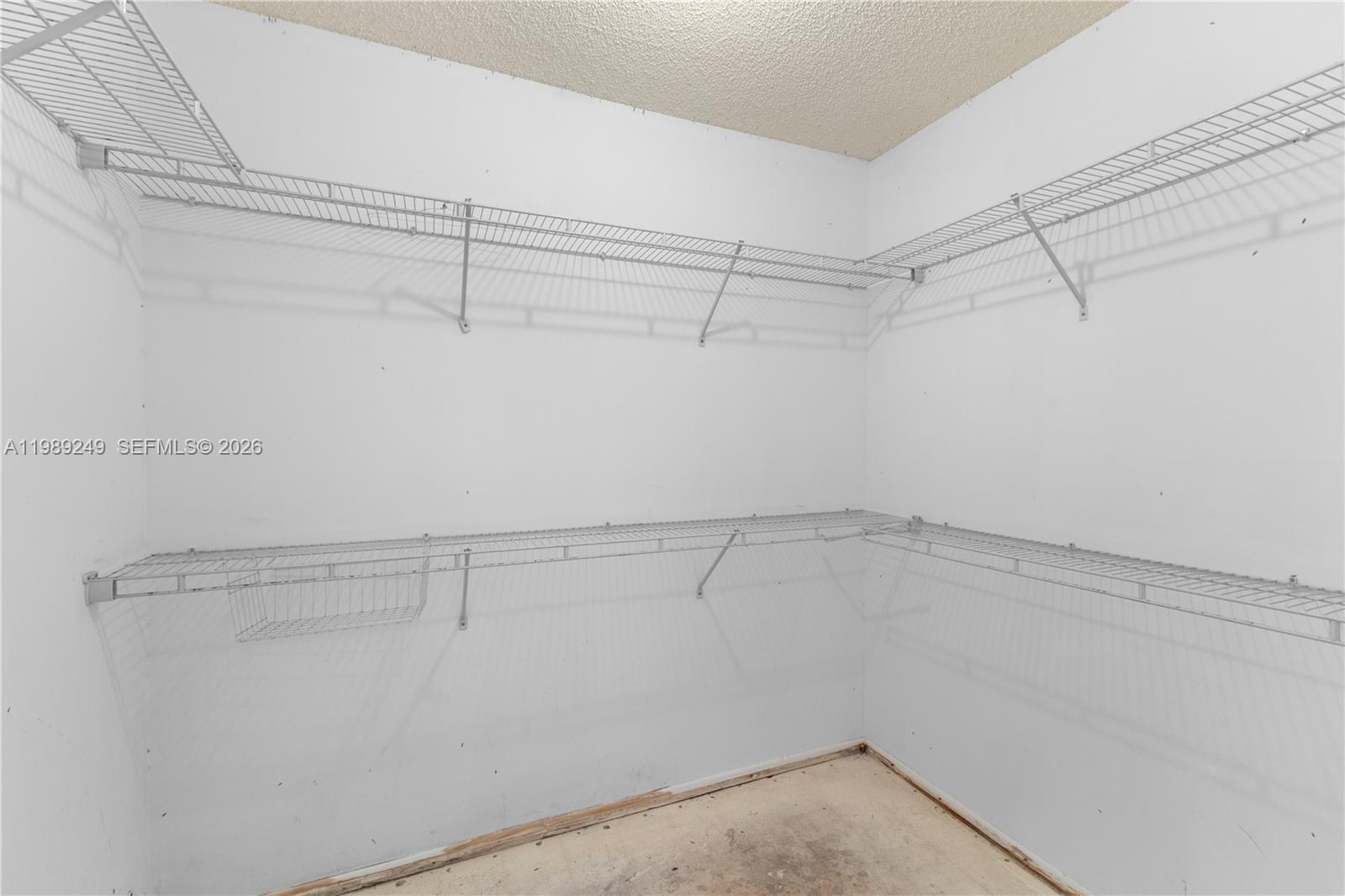 NO 124 PALM-AIRE COUNTRY - Residential