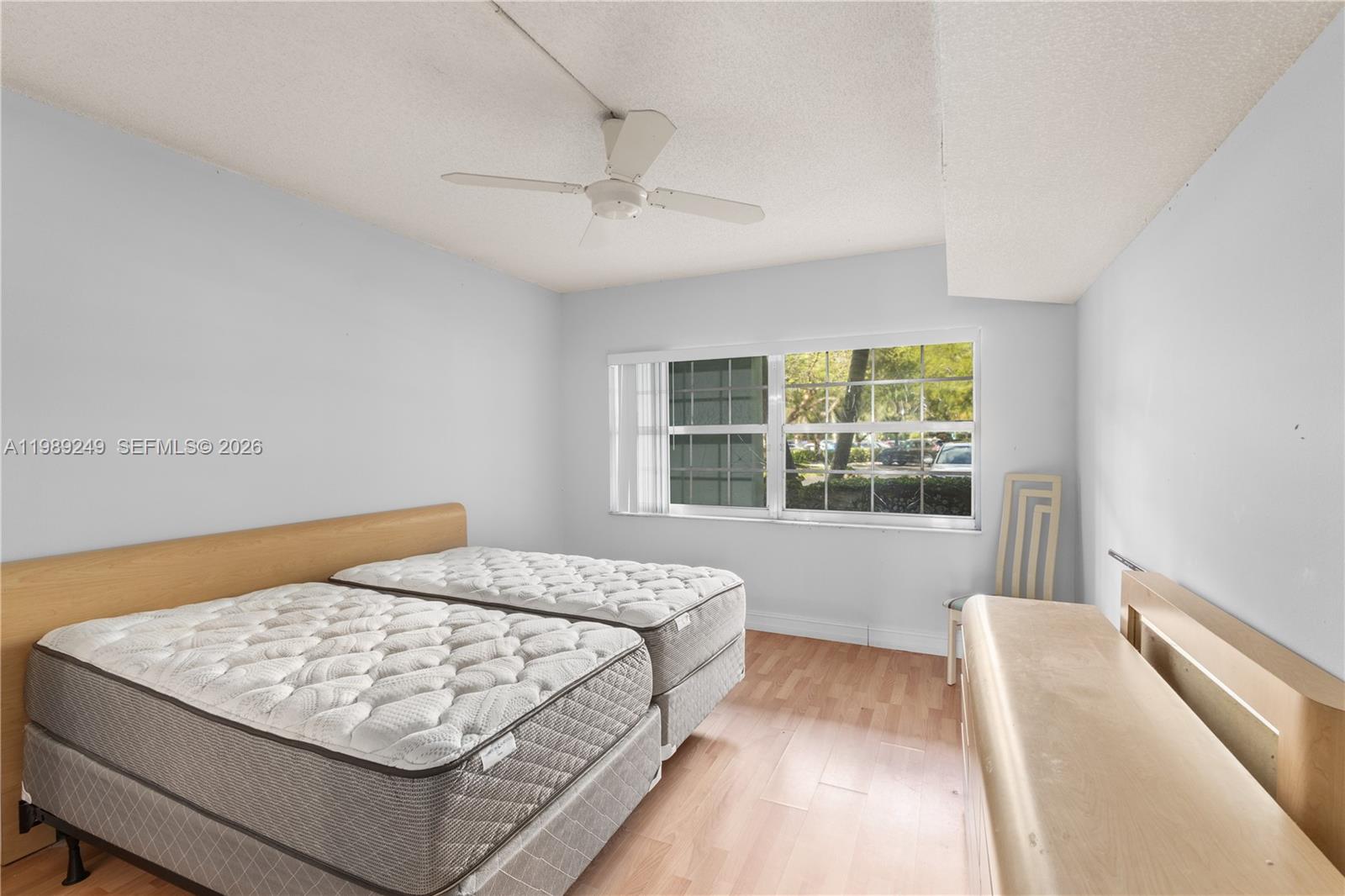 NO 124 PALM-AIRE COUNTRY - Residential