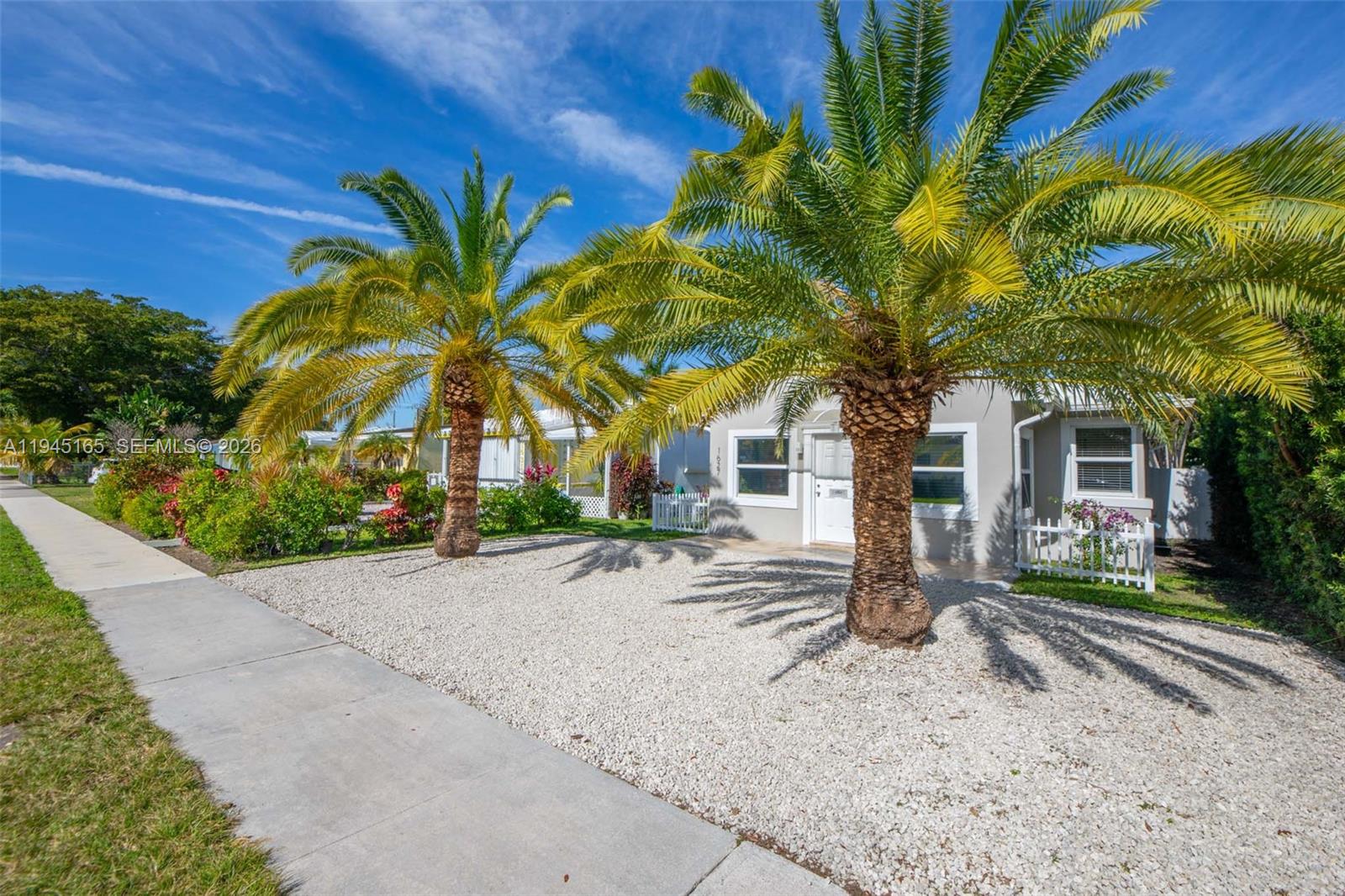 HOLLYWOOD SOUTH SIDE ADD - Residential