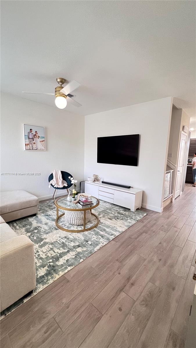 TOWNS AT SEASCAPE - Residential