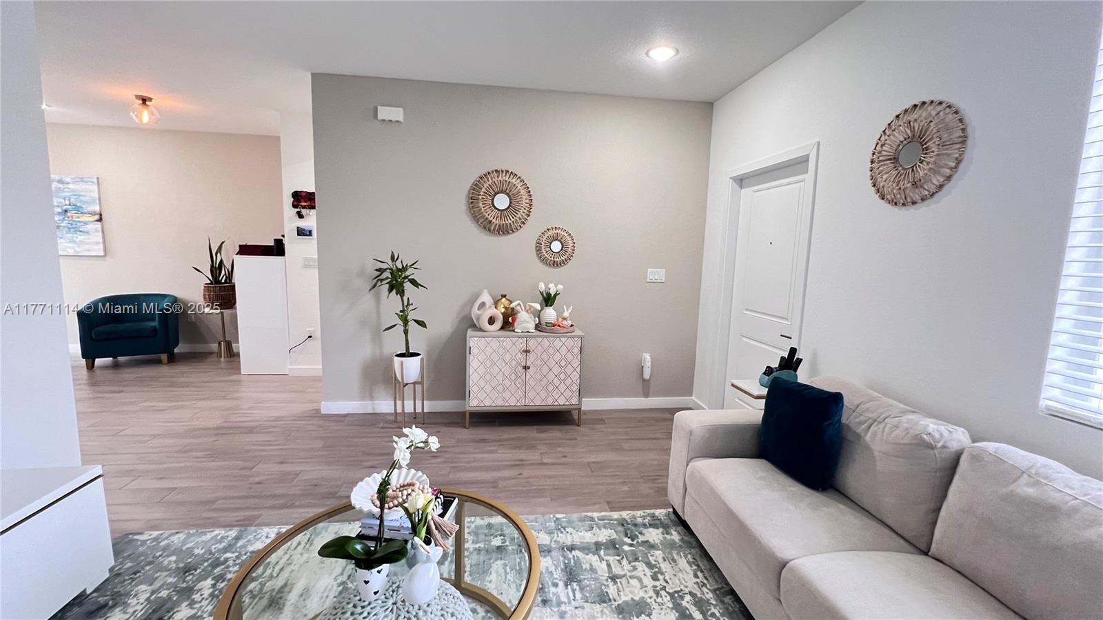 TOWNS AT SEASCAPE - Residential