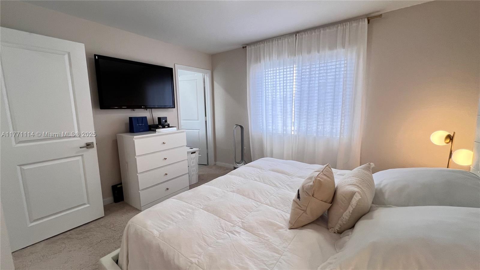 TOWNS AT SEASCAPE - Residential
