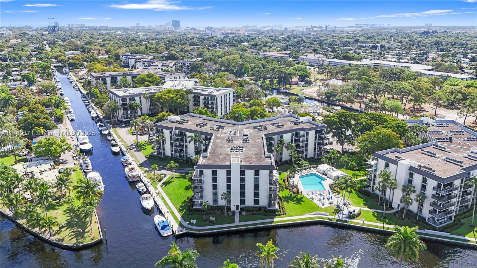 1301 River Reach Dr 110